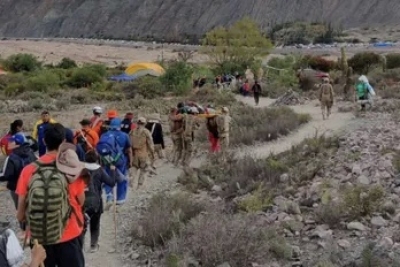 Intenso operativo de seguridad ante la masiva llegada de peregrinos a Punta Corral