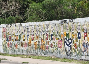Mural inclusivo en club de Los Perales