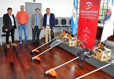 NUEVAS DESMALEZADORAS SE SUMAN AL EQUIPO DE CUIDADO DE LOS ESPACIOS VERDES