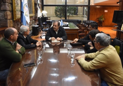 Situaci&oacute;n tabacalera. Bernis recibi&oacute; a dirigentes de la C&aacute;mara del Tabaco