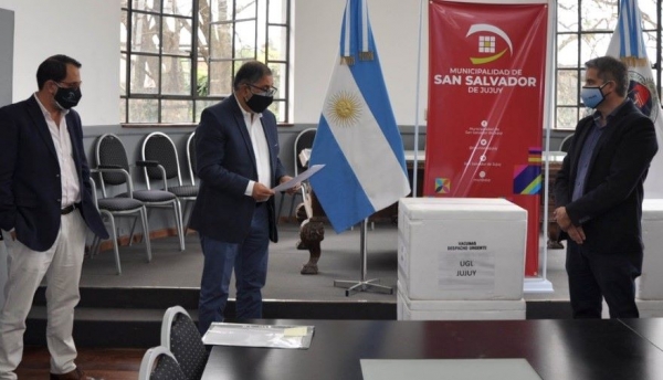 PAMI entreg&oacute; 3 mil vacunas antigripales al municipio