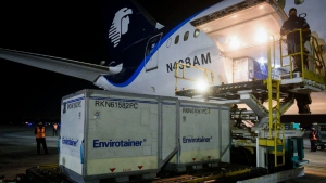 Llegaron 811 mil dosis de vacunas AstraZeneca