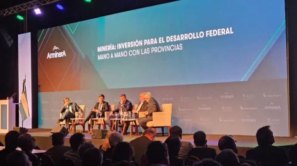 Obra p&uacute;blica y m&aacute;s proyectos beneficiados por el RIGI: los "gobernadores mineros" sacaron la lista de reclamos al Gobierno