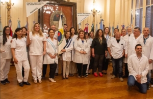 Odont&oacute;logos de Jujuy homenajearon a la Bandera