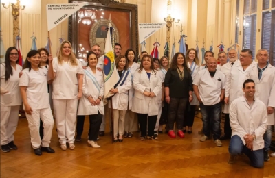 Odont&oacute;logos de Jujuy homenajearon a la Bandera