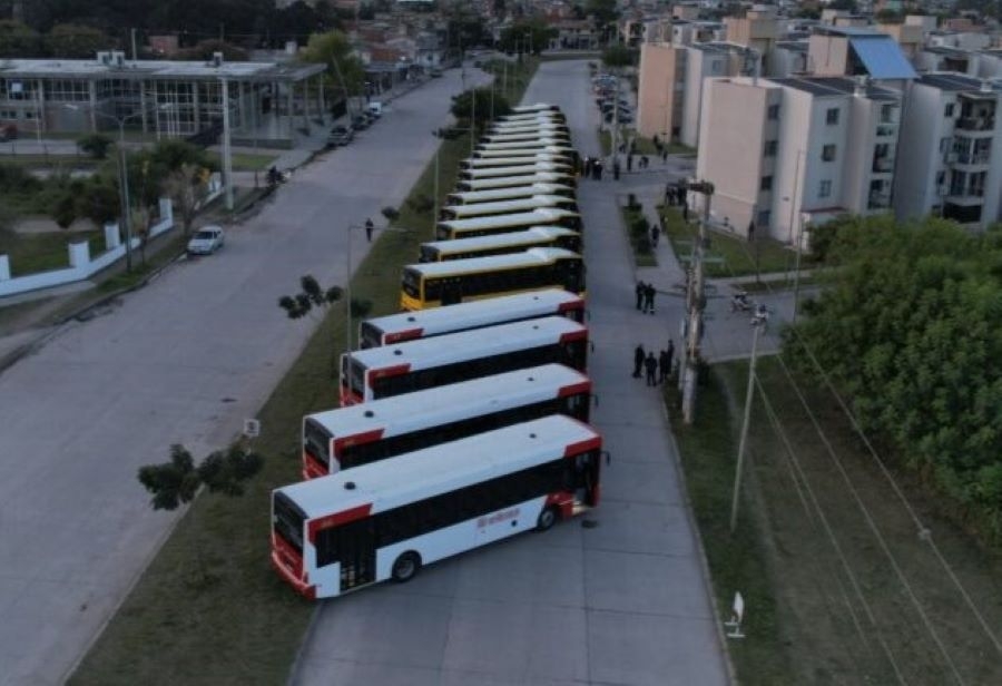 Con la incorporación de 19 unidades 0 Km, avanza la renovación del transporte público en la ciudad