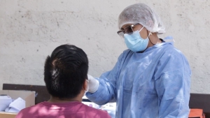 El testeo es &uacute;nicamente para personas con s&iacute;ntomas y sin nexo epidemiol&oacute;gico