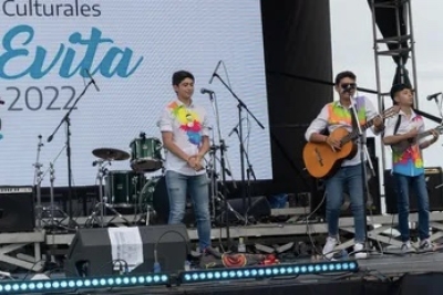 Juje&ntilde;os brillan en los Juegos Culturales