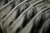 El d&oacute;lar baj&oacute; en todas las franjas de mercado mientras se aguardan m&aacute;s definiciones por el acuerdo con el FMI