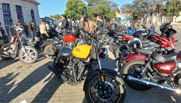 Jujuyt.The Distiguished Gentleman&acute;s Ride rod&oacute; por tercer a&ntilde;o