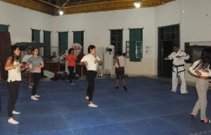 Culmin&oacute; taller de defensa personal para mujeres