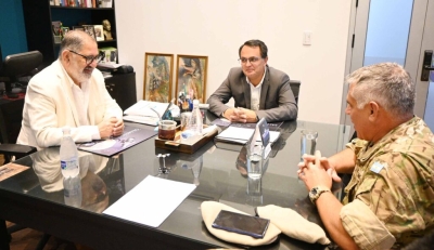 Jorge recibi&oacute; al nuevo jefe del RIM 20