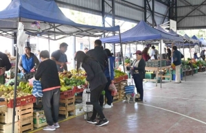En marcha el Mercado Itinerante de Alimentaci&oacute;n Saludables