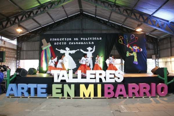 Gran cierre de talleres y entrega de certificados