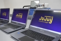 Contin&uacute;a la entrega de Aulas Digitales M&oacute;viles a escuelas de toda la provincia