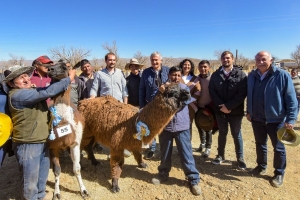 Morales abri&oacute; la Expo feria de Ganaderos, Agricultores y Artesanos de La Intermedia