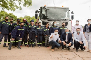 Entregan un cami&oacute;n compactador para Palma Sola
