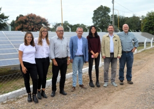Nuevo parque solar abastece a La Mielera, en San Pedro