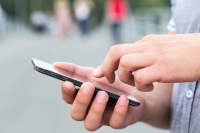 El 75% de la poblaci&oacute;n tiene celular, pero el acceso a Internet sigue siendo desigual