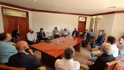 Coordinan mejoras para el sector tabacalero