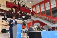 Massa present&oacute; r&eacute;gimen automotriz exportador y Toyota anunci&oacute; inversi&oacute;n para fabricar nuevo modelo