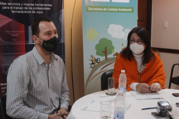 Campa&ntilde;a de gesti&oacute;n de medicamentos vencidos, da&ntilde;ados o en desuso