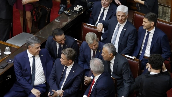 Los gobernadores aliados rechazan la eliminaci&oacute;n de las PASO que impulsa Milei