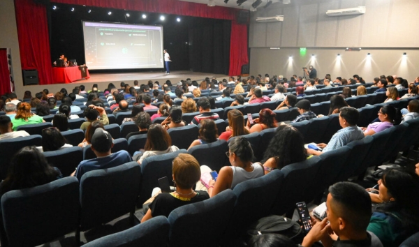 Exitoso primer seminario de Inteligencia Artificial para empleados municipales