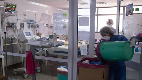 Murieron 465 personas y 20.363 fueron reportadas con coronavirus en el pa&iacute;s