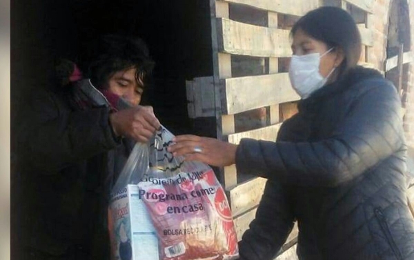 Familias de La Esperanza recibieron las Unidades Alimentarias del programa "Comer en Casa"