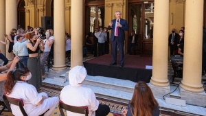 "La &uacute;nica traducci&oacute;n posible de 'capital flight' es fuga de capitales"