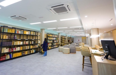 Abre la nueva Biblioteca en el Cabildo