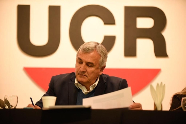 La pelea y la ineficacia del gobierno nacional llevan al abismo al pueblo argentino
