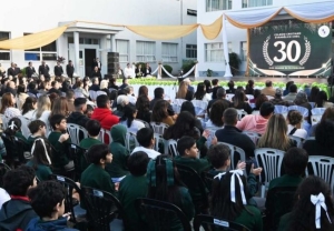 Jorge acompañó el 30° aniversario del Colegio Che il
