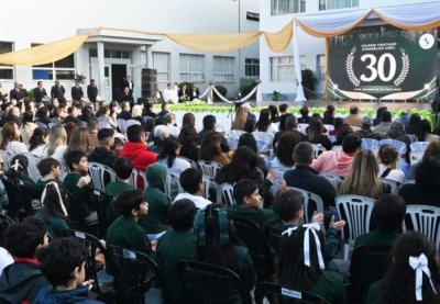 Jorge acompa&ntilde;&oacute; el 30&deg; aniversario del Colegio Che il