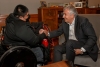 Respaldo a juje&ntilde;o que fabrica sillas de ruedas