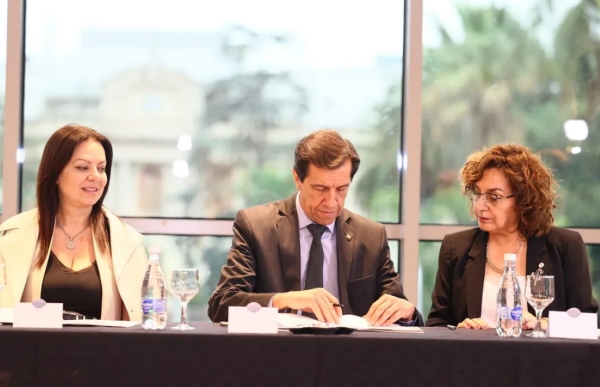 Provincia y Naci&oacute;n firmaron un acuerdo para fortalecer la pol&iacute;tica de alfabetizaci&oacute;n