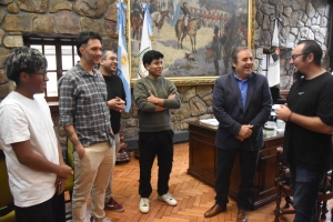 Bernis recibi&oacute; al equipo juje&ntilde;o que competir&aacute; en la clasificaci&oacute;n nacional de Phygital F&uacute;tbol