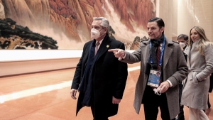 “China desplazará a Brasil y será el primer socio comercial de Argentina”