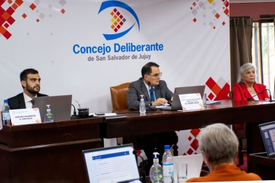 Boleto a $950 y habilitaci&oacute;n de Uber ,Cabify y Didi en la Capital