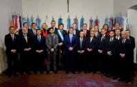 Javier Milei recibir&aacute; el jueves en Casa Rosada a un grupo de gobernadores para comenzar a negociar las reformas