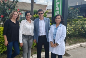 Ministro de Hacienda visitó el Hospital Zabala