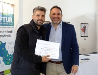 Entrega de certificados a Gu&iacute;as de Monta&ntilde;a
