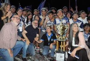 Jorge acompañó la premiación de los carroceros en el cierre de la 75ª FNE