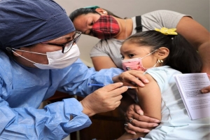 Más de 72 mil menores de 17 años ya accedieron a la vacunación