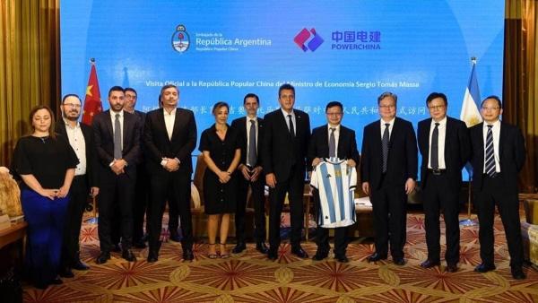 Massa acuerda con firmas chinas desembolsos por casi US$ 1.000 millones que se sumar&aacute;n a reservas
