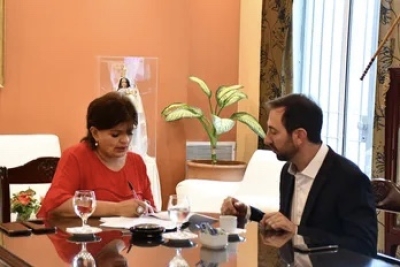 Ambiente firm&oacute; un acuerdo con Premios Verdes