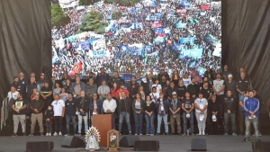 Con un acto sobre la 9 de Julio, la UTEP pidi&oacute; por la "Agenda Tierra, Techo y Trabajo"