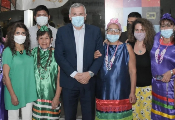 M&aacute;s de un mill&oacute;n de pesos a mujeres abor&iacute;genes