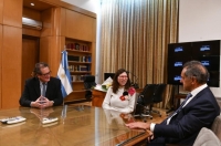 Batakis dijo que cree en el "equilibrio fiscal" y us&oacute; una frase de Mart&iacute;nez de Hoz
